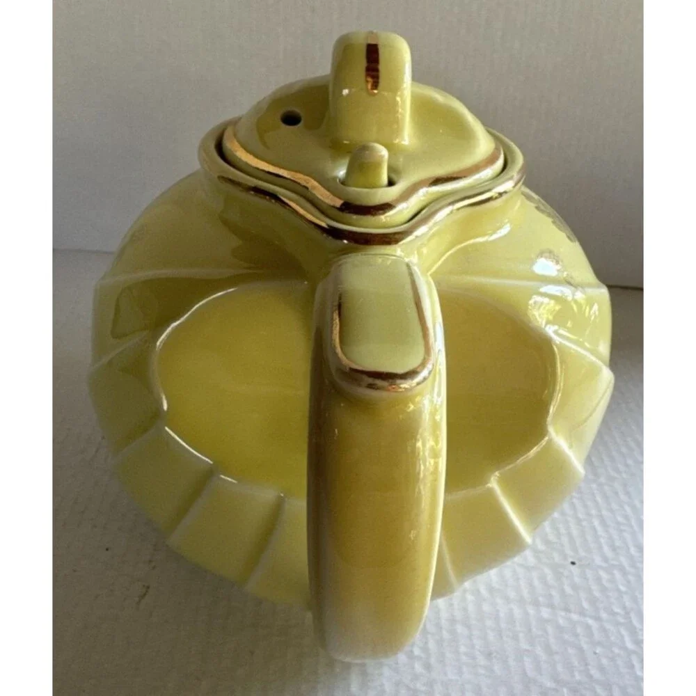 Vintage HALL China PARADE Style Yellow Teapot Gold Acorns & Leaves 0799 (6 cup)
